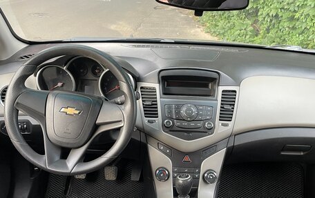 Chevrolet Cruze II, 2012 год, 750 000 рублей, 6 фотография