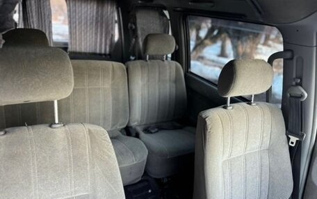 Toyota Noah III, 2001 год, 650 000 рублей, 8 фотография