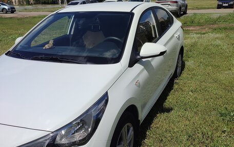 Hyundai Solaris II рестайлинг, 2021 год, 1 450 000 рублей, 6 фотография