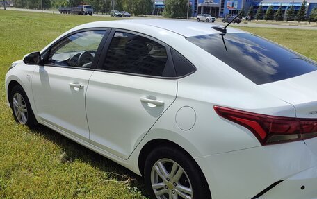 Hyundai Solaris II рестайлинг, 2021 год, 1 450 000 рублей, 7 фотография