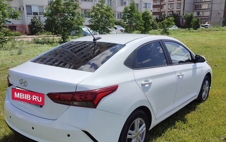 Hyundai Solaris II рестайлинг, 2021 год, 1 450 000 рублей, 4 фотография