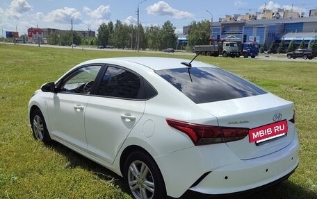 Hyundai Solaris II рестайлинг, 2021 год, 1 450 000 рублей, 3 фотография