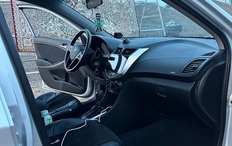 Hyundai Solaris II рестайлинг, 2014 год, 720 000 рублей, 5 фотография