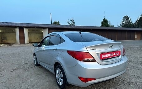 Hyundai Solaris II рестайлинг, 2014 год, 720 000 рублей, 4 фотография