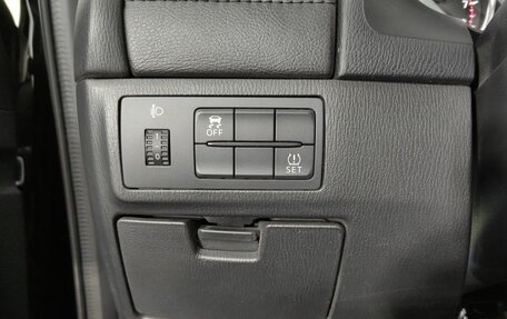 Mazda 6, 2017 год, 1 875 000 рублей, 19 фотография