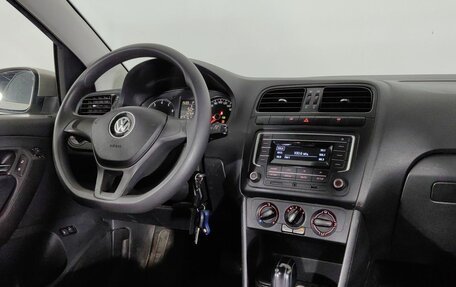 Volkswagen Polo VI (EU Market), 2017 год, 1 020 000 рублей, 9 фотография