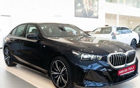 BMW 5 серия, 2024 год, 9 850 000 рублей, 3 фотография