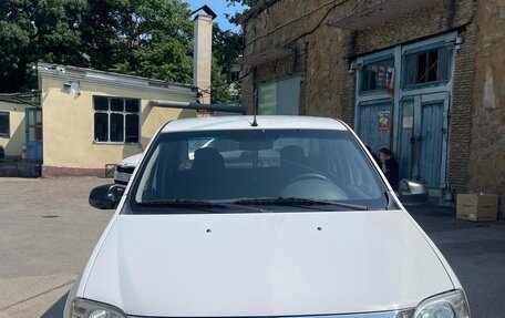 Renault Logan I, 2012 год, 380 000 рублей, 4 фотография