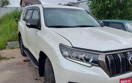 Toyota Land Cruiser Prado 150 рестайлинг 2, 2021 год, 8 500 000 рублей, 2 фотография