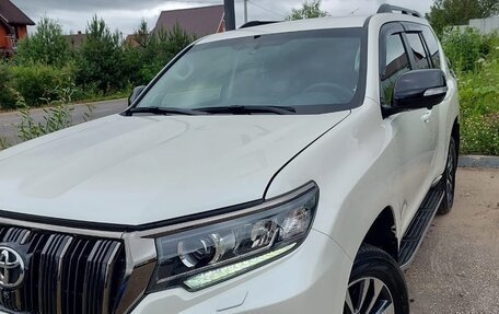 Toyota Land Cruiser Prado 150 рестайлинг 2, 2021 год, 8 500 000 рублей, 3 фотография