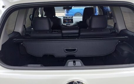 Toyota Land Cruiser Prado 150 рестайлинг 2, 2021 год, 8 500 000 рублей, 11 фотография