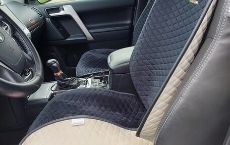 Toyota Land Cruiser Prado 150 рестайлинг 2, 2021 год, 8 500 000 рублей, 28 фотография