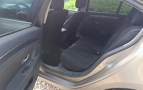 Renault Laguna III рестайлинг, 2009 год, 450 000 рублей, 9 фотография