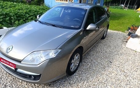 Renault Laguna III рестайлинг, 2009 год, 450 000 рублей, 2 фотография