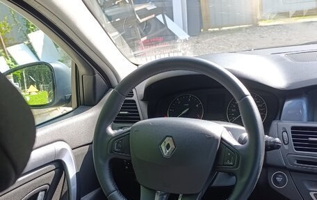 Renault Laguna III рестайлинг, 2009 год, 450 000 рублей, 16 фотография