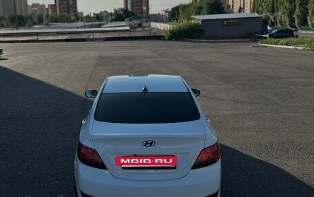 Hyundai Solaris II рестайлинг, 2014 год, 1 250 000 рублей, 7 фотография