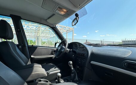 Chevrolet Niva I рестайлинг, 2011 год, 675 000 рублей, 27 фотография