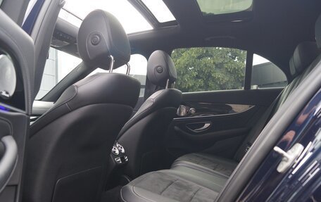 Mercedes-Benz E-Класс, 2016 год, 2 950 000 рублей, 33 фотография