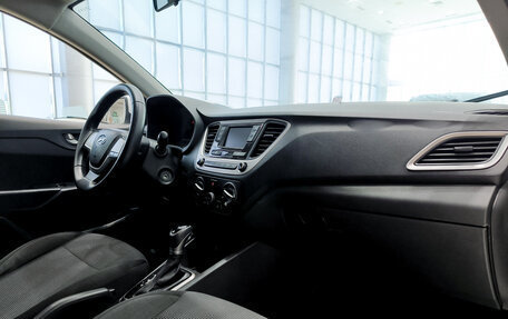 Hyundai Solaris II рестайлинг, 2018 год, 899 000 рублей, 15 фотография