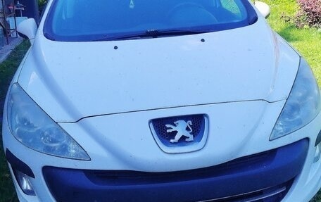 Peugeot 308 II, 2010 год, 525 800 рублей, 3 фотография