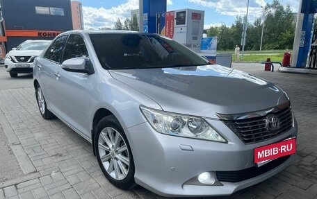 Toyota Camry, 2012 год, 1 550 000 рублей, 2 фотография