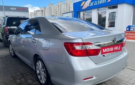 Toyota Camry, 2012 год, 1 550 000 рублей, 4 фотография