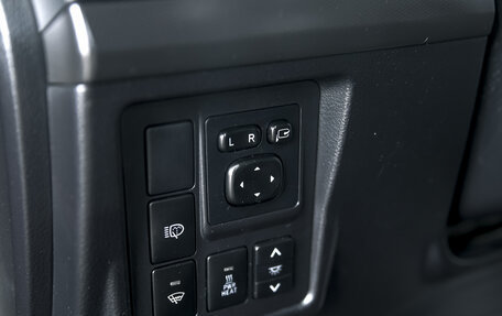 Toyota Land Cruiser Prado 150 рестайлинг 2, 2012 год, 2 500 000 рублей, 9 фотография