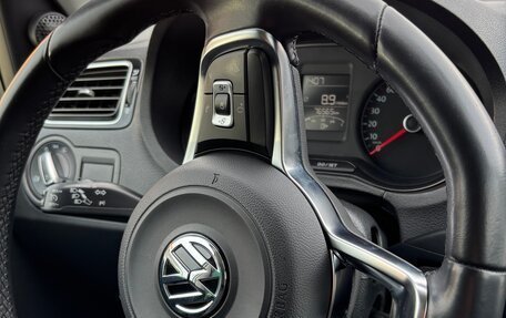Volkswagen Polo VI (EU Market), 2019 год, 1 425 000 рублей, 2 фотография