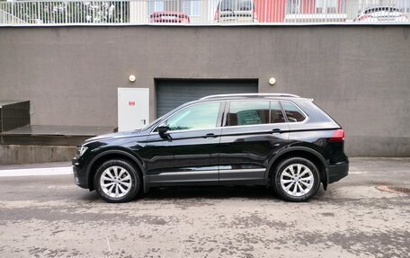 Volkswagen Tiguan II, 2017 год, 1 900 000 рублей, 6 фотография
