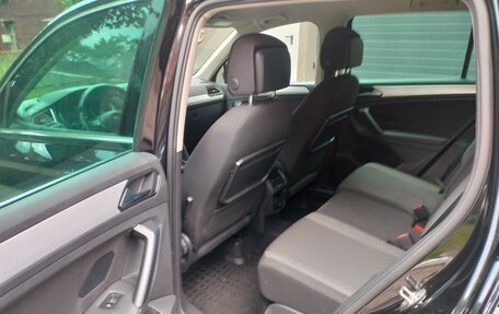Volkswagen Tiguan II, 2017 год, 1 900 000 рублей, 13 фотография