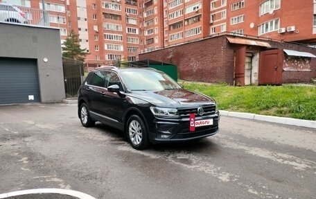 Volkswagen Tiguan II, 2017 год, 1 900 000 рублей, 2 фотография