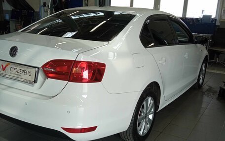 Volkswagen Jetta VI, 2013 год, 840 000 рублей, 3 фотография
