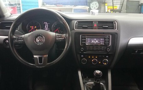 Volkswagen Jetta VI, 2013 год, 840 000 рублей, 5 фотография