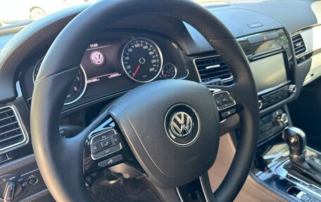 Volkswagen Touareg III, 2011 год, 1 870 000 рублей, 14 фотография