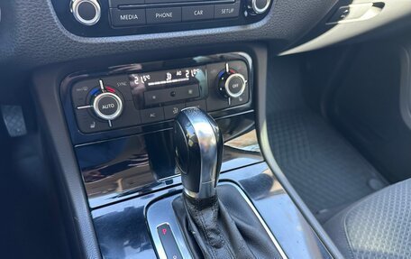 Volkswagen Touareg III, 2011 год, 1 870 000 рублей, 17 фотография