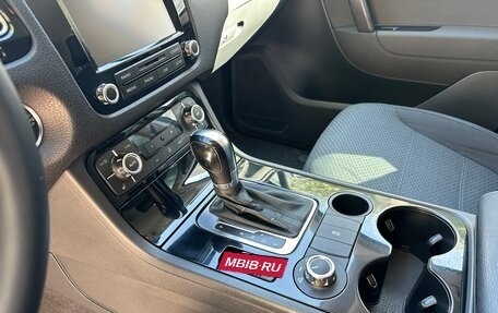 Volkswagen Touareg III, 2011 год, 1 870 000 рублей, 15 фотография