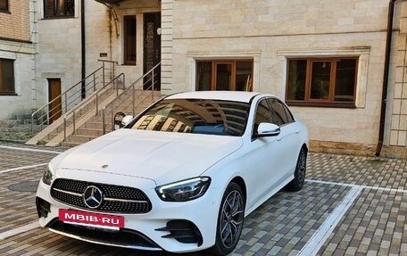 Mercedes-Benz E-Класс, 2021 год, 6 500 000 рублей, 3 фотография