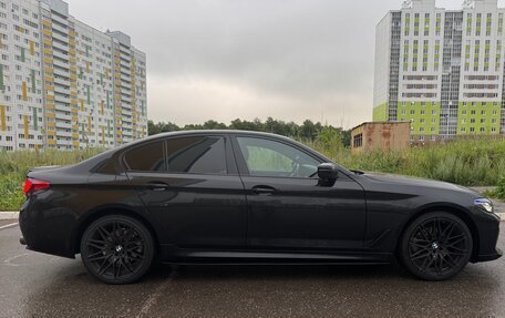 BMW 5 серия, 2019 год, 3 300 000 рублей, 4 фотография