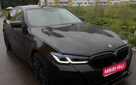 BMW 5 серия, 2019 год, 3 300 000 рублей, 3 фотография