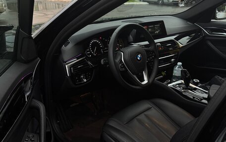 BMW 5 серия, 2019 год, 3 300 000 рублей, 9 фотография