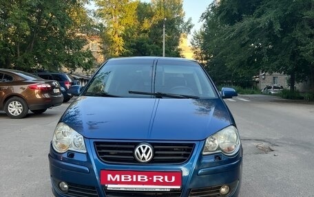 Volkswagen Polo IV рестайлинг, 2005 год, 380 000 рублей, 2 фотография
