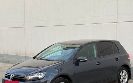 Volkswagen Golf VI, 2010 год, 900 000 рублей, 2 фотография