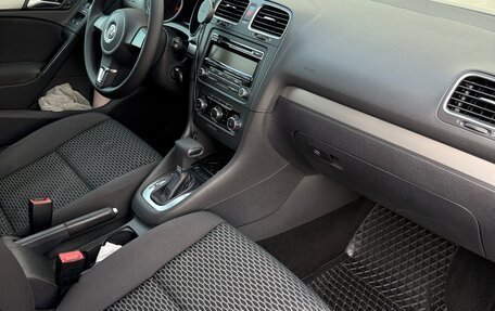 Volkswagen Golf VI, 2010 год, 900 000 рублей, 10 фотография