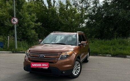 Ford Explorer VI, 2013 год, 1 590 000 рублей, 2 фотография