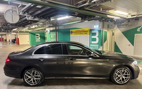Mercedes-Benz E-Класс, 2020 год, 4 950 000 рублей, 5 фотография
