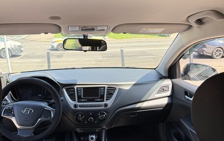 Hyundai Solaris II рестайлинг, 2021 год, 1 650 000 рублей, 17 фотография