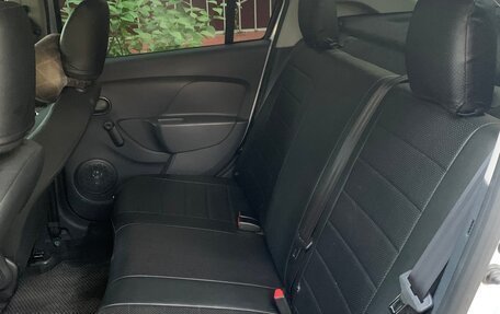 Renault Logan II, 2016 год, 840 000 рублей, 13 фотография