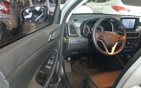 Hyundai Tucson III, 2018 год, 2 800 000 рублей, 20 фотография