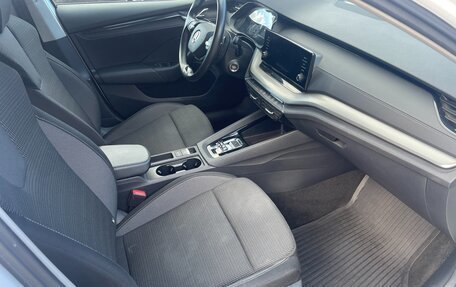 Skoda Octavia IV, 2021 год, 1 800 000 рублей, 13 фотография