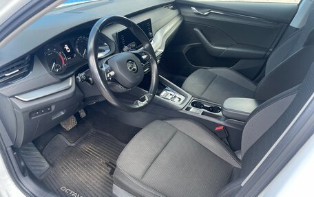 Skoda Octavia IV, 2021 год, 1 800 000 рублей, 12 фотография
